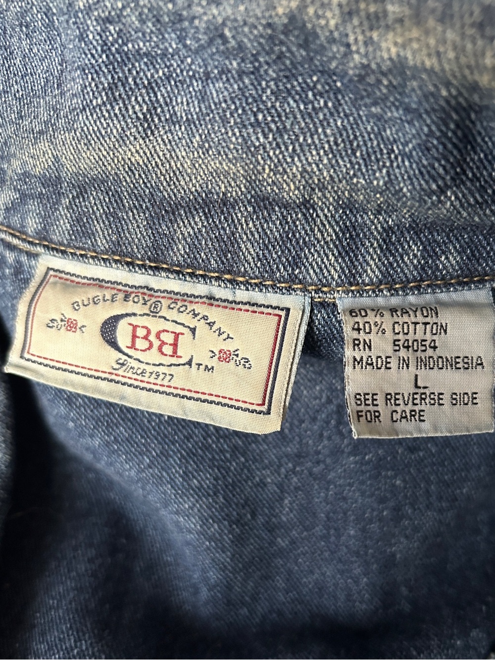 Bugle Boy Vintage 90s Women’s Medium Wash Blue Denim Jean Jacket Streetwear - Picture 3 of 3